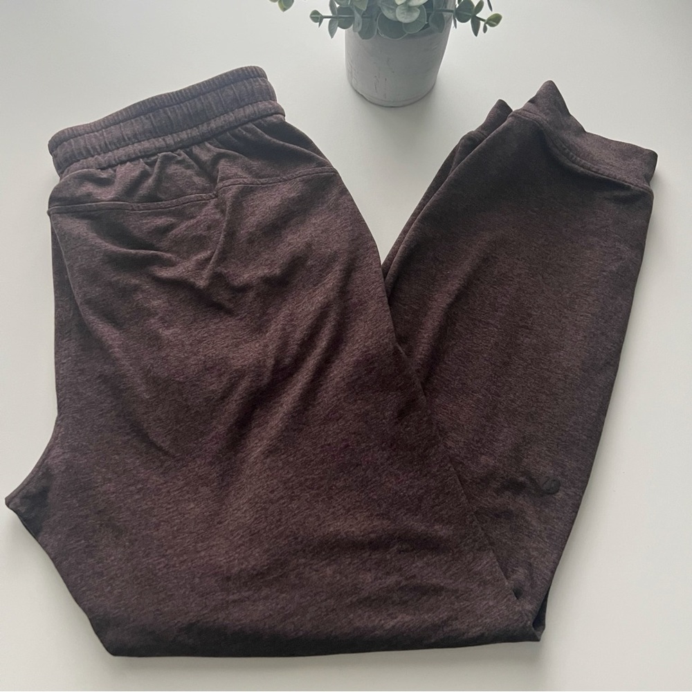 lululemon athletica dark brown jogger pants